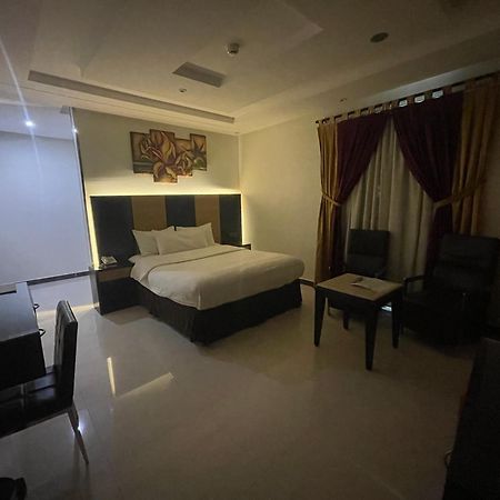 Tulip Al Rawdah Lejlighedshotel Riyadh Eksteriør billede