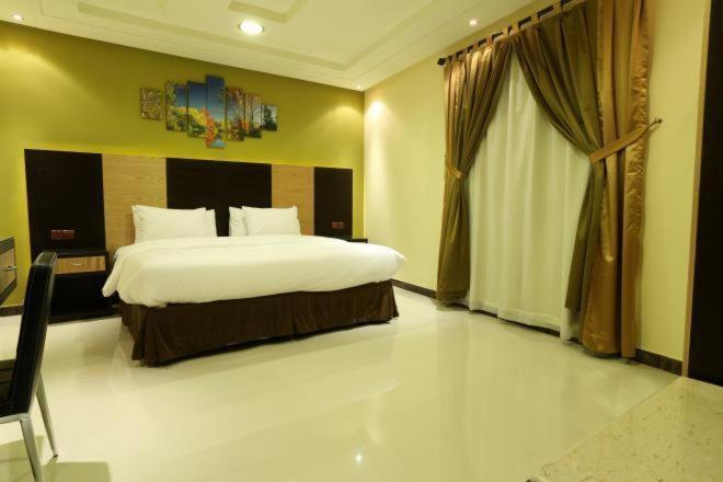 Tulip Al Rawdah Lejlighedshotel Riyadh Værelse billede